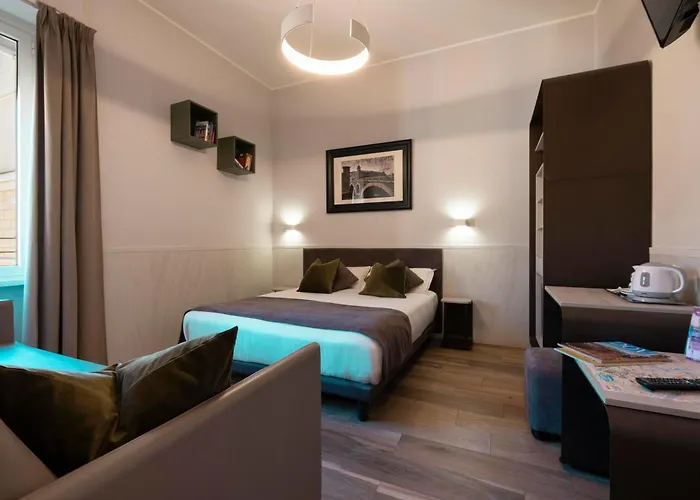 De' Clementi Otel 2*